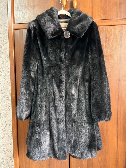 Продам натуральную шубу