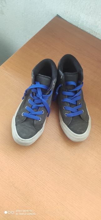 Велурени боти converse