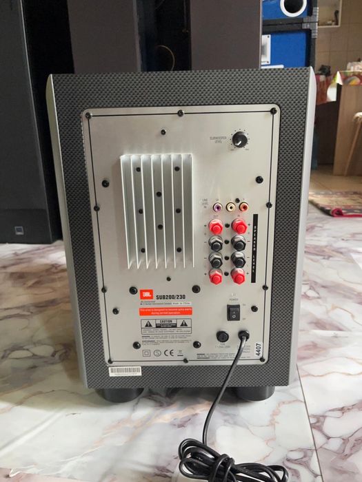 Subwoofer Jbl Sub200