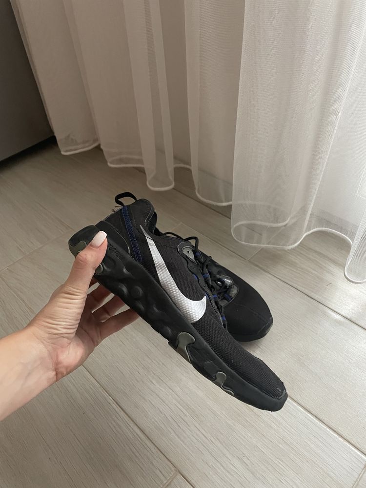 Дамски маратонки Nike