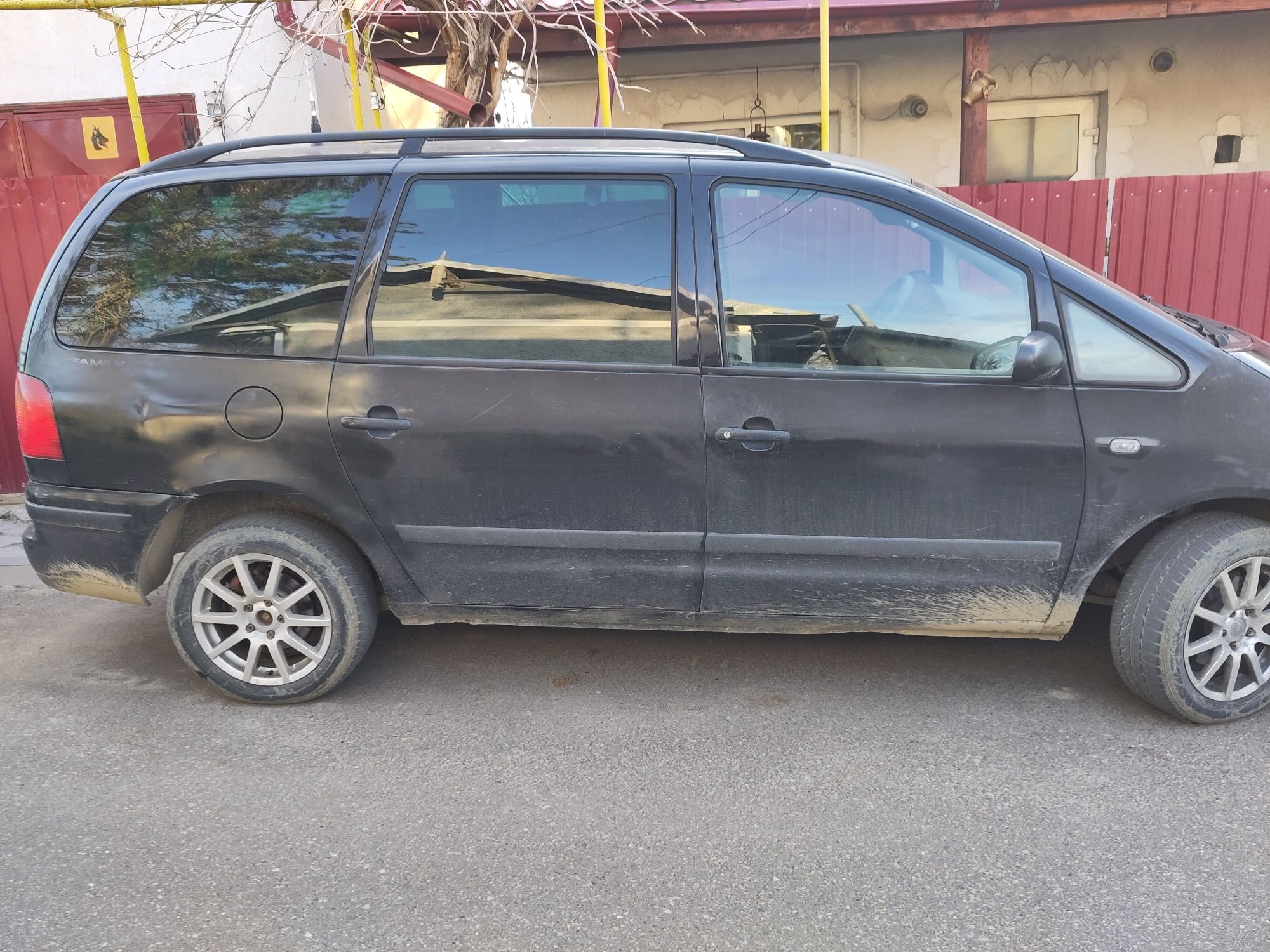 Vând Sharan motor 19 turbo 6+1trepte acte valabile perfect funcțional