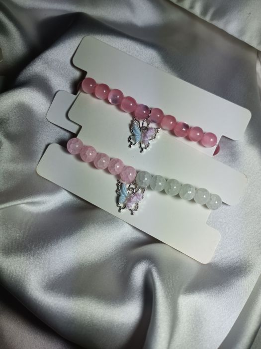 Ръчно изработени гривнии