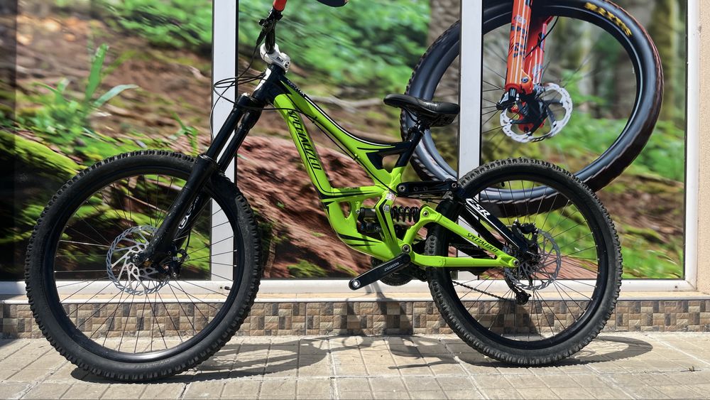 Specialized demo 8 26/М/world champion monster серия