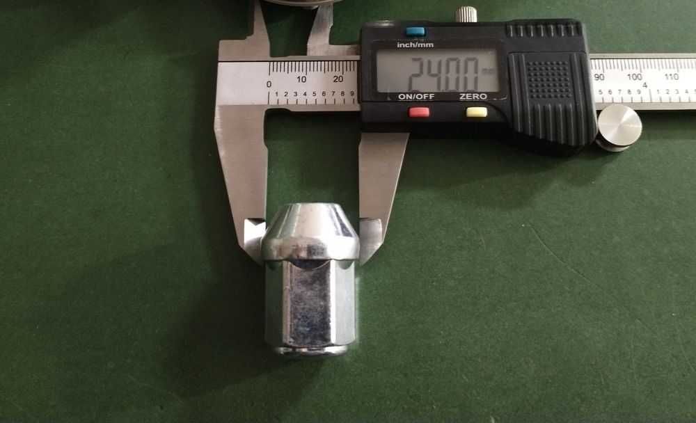 Piulite prezoane Jeep Cherokee Wrangler Rubicon XJ KJ