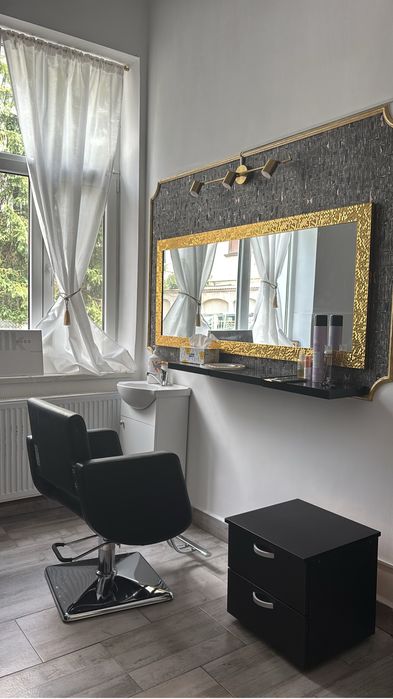 Salon de vanzare