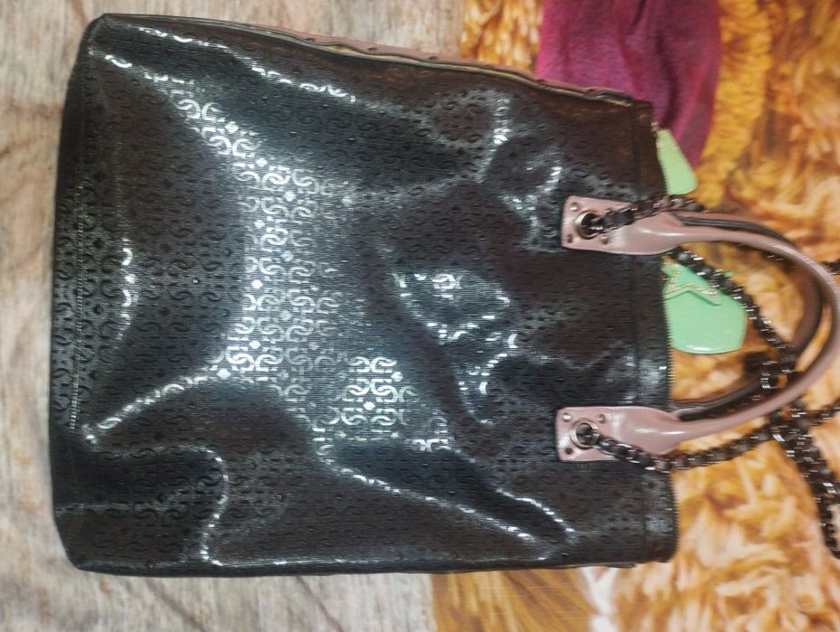 Guess дамска чанта