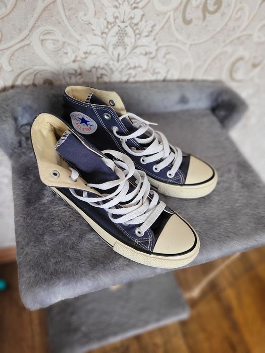 Отдам конверсы бесплатно