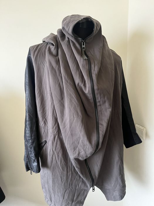 Jacheta AllSaints , impecabila , model deosebit