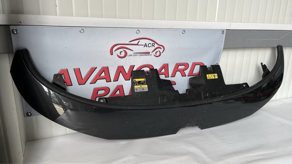 Панел над фаровете VW ID3