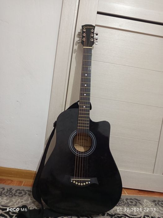 Гитара сатамын 38 размер алынғаны 1 ай болды 25000 ға сатамын