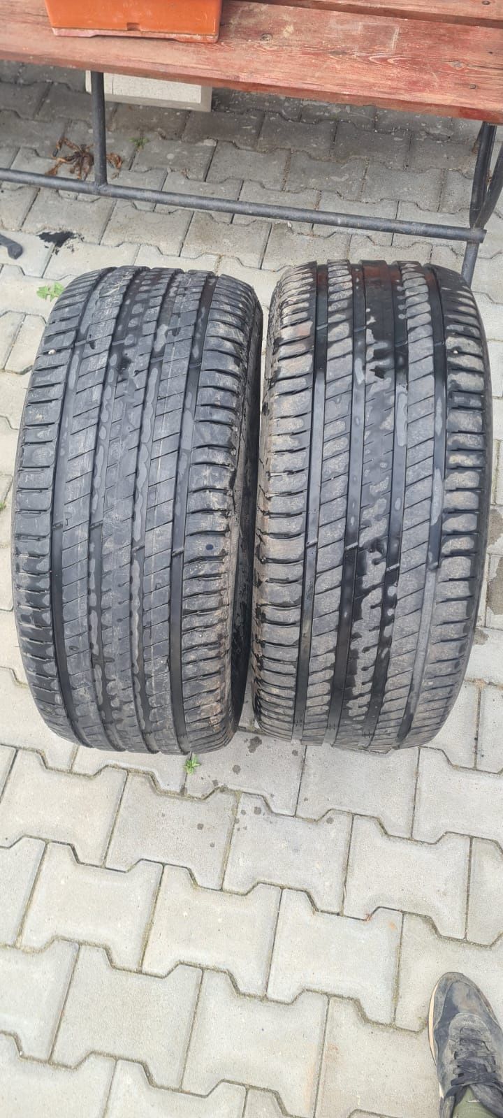 Vând anvelope 255/50R19 Michelin