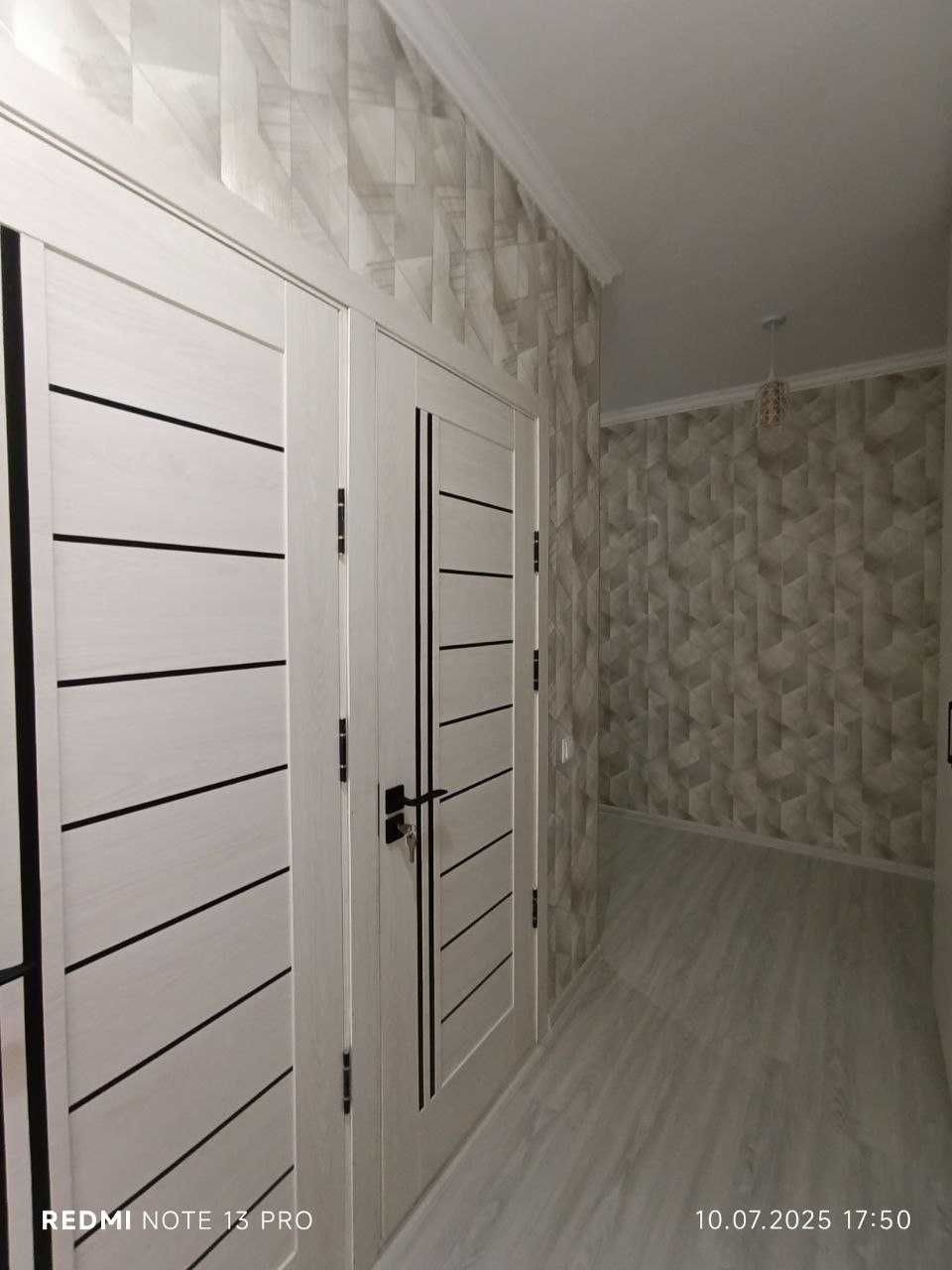 Срочно, продаётся квартира 2-ух комнатный квартира.
