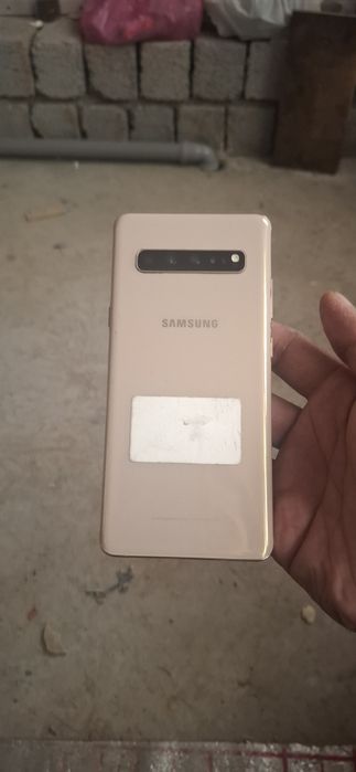 Samsung S10 5G 8/256 ishlashi hammasi zor alishgan joyi yoq