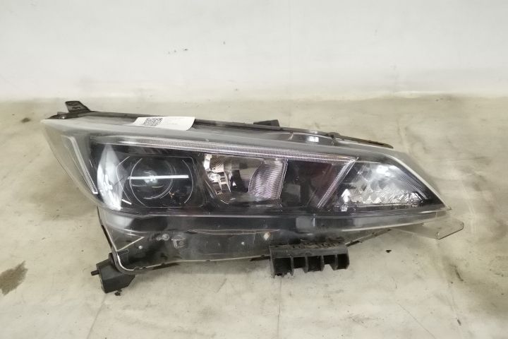 Far Dreapta Halogen NU FUNCTIONEAZA DAYLIGHT-UL Original in stare buna