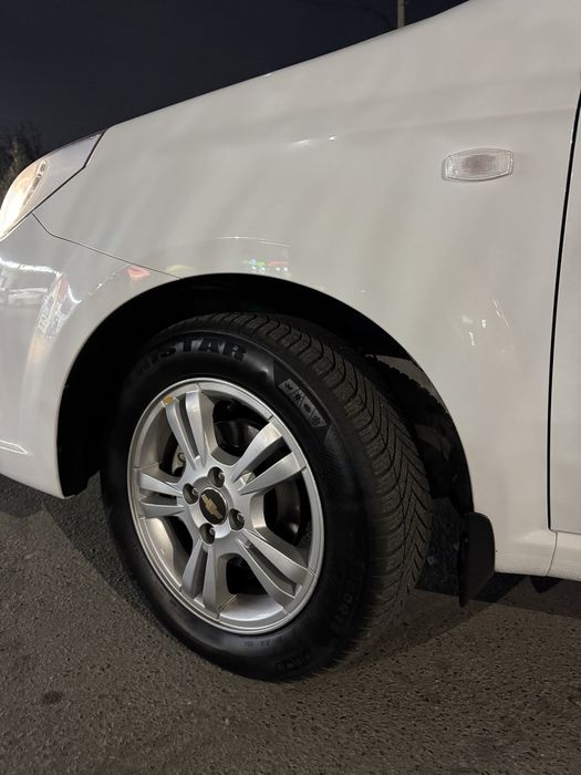 19.000 km Nexia 3 2018 avtomat