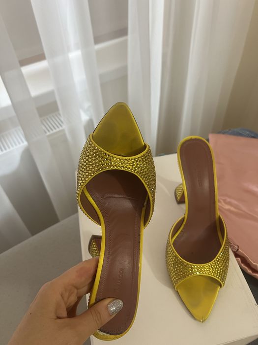 Papuci cu toc Amina Muadi