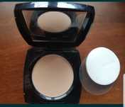 Avon Pudră compactă nuanța Neutral light medium