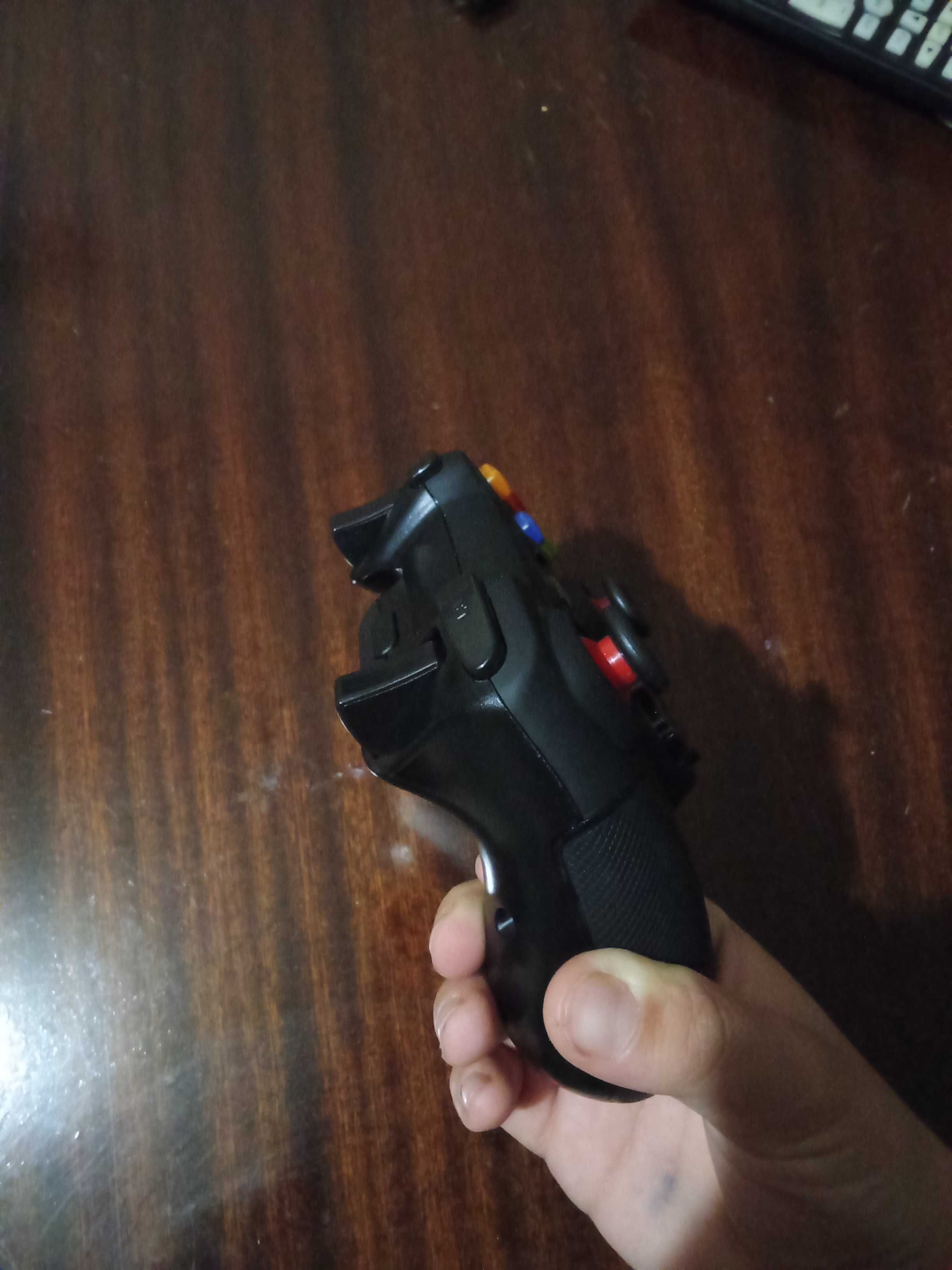 Джойстик със флашка