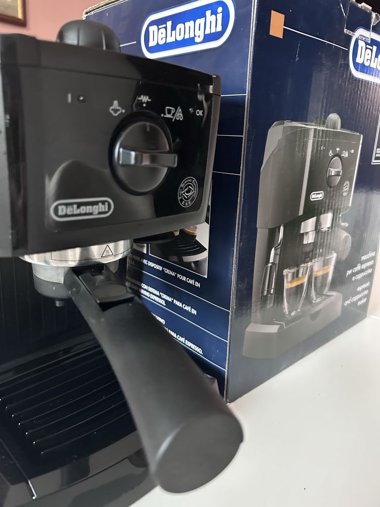 Delonghi Кафемашина