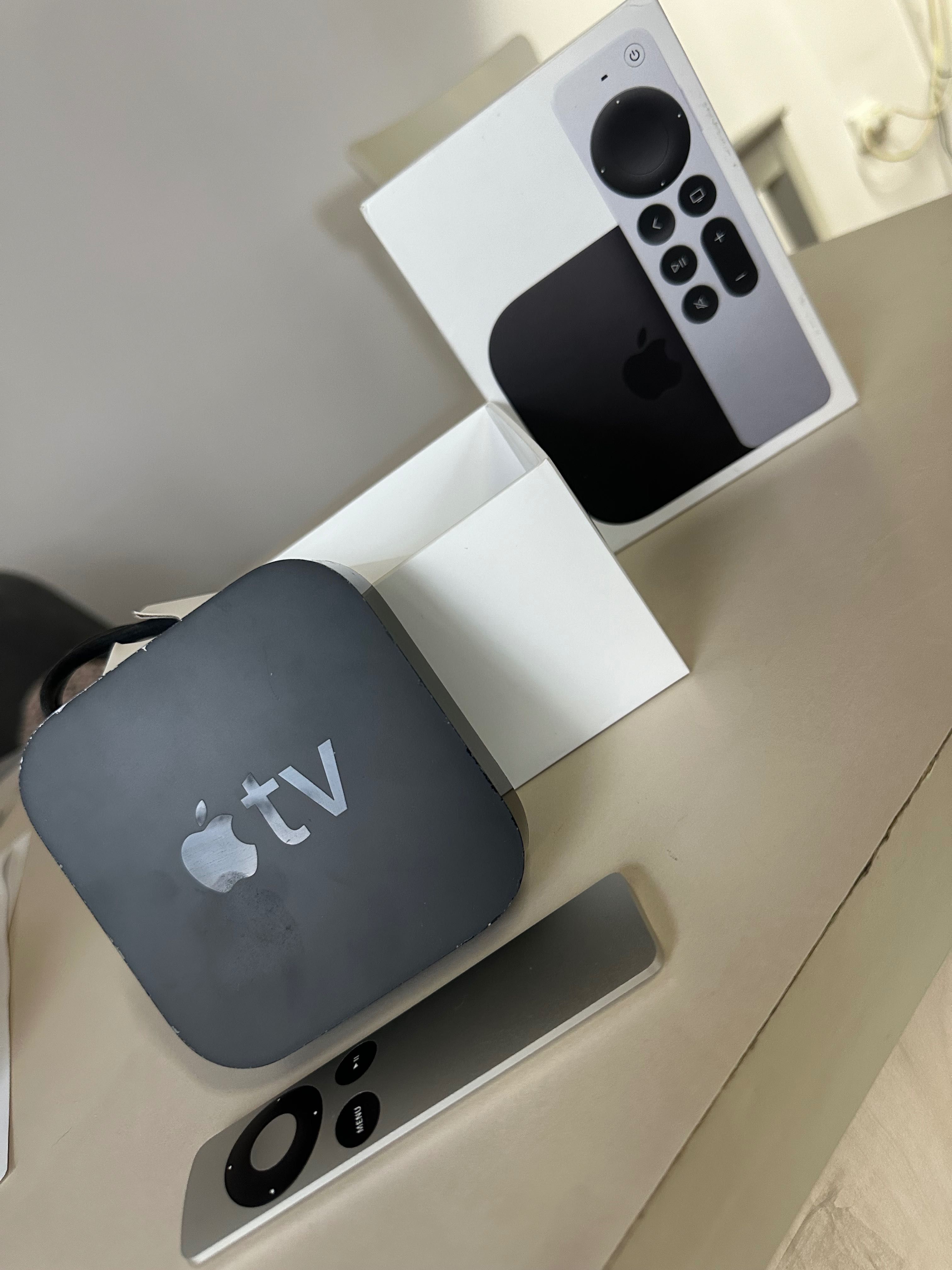 Apple TV A1469 full box