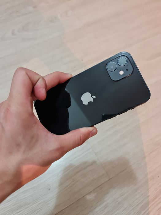 iPhone 12 на 128гб