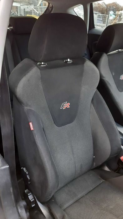 dezmembrez seat leon 1P cod motor BMM/usa fata leon 1p/haion leon 1p/