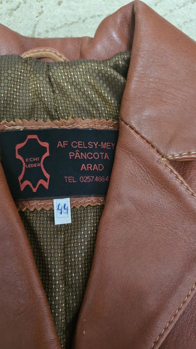 Geaca piele dama noua.