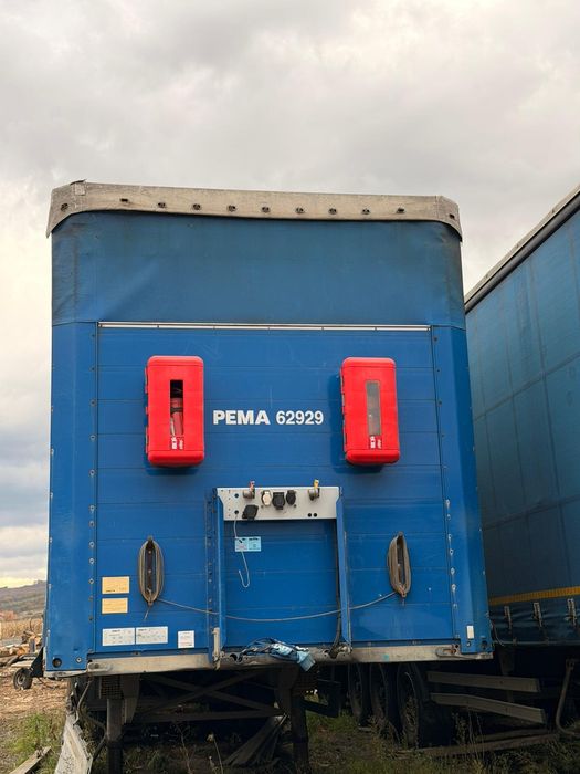 Semiremorci Kögel si Schmitz