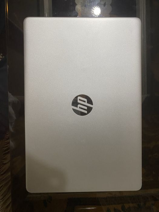 Hp 15 s amd ryzen 5 5500 with radeon graphs