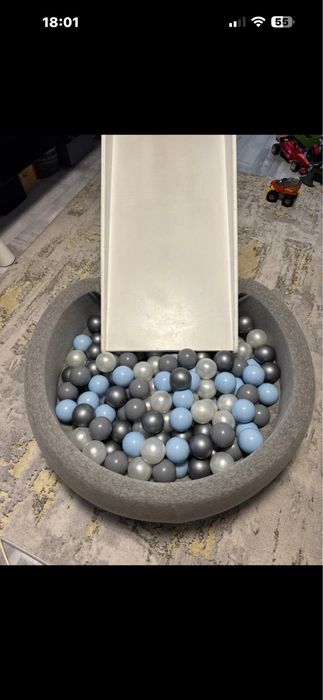 Set piscină cu bile + tobogan din lemn Bunny Boo