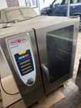 Cuptor gastronomic cu convectie Rational capacitate 10 tavi