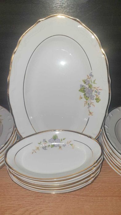 Ретро порцеланов сервиз