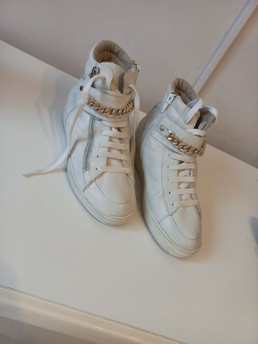 Ghete albe pt.damă,piele naturala