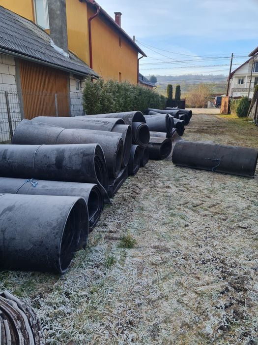 Vând Bandă pentru animale .Are Lățimea 170 și Lungimea 10 m.