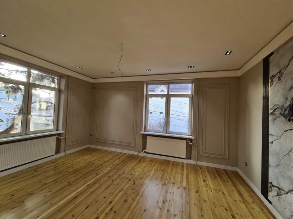 Продаётся Двух Этажный Дом.