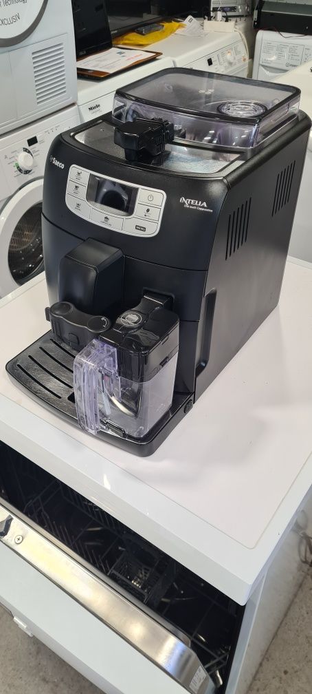 Кафеавтомат Saeco Intelia One touch Cappuccino HD8753