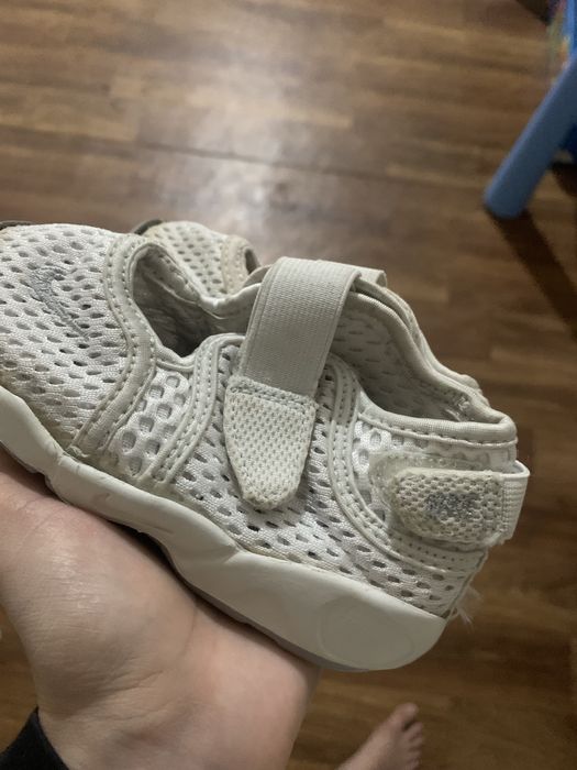 Кроссовки найк