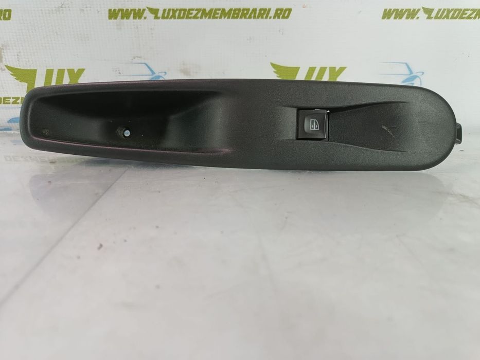 Maner interior drepata spate cu buton geam 829506827r Renault Zoe 1