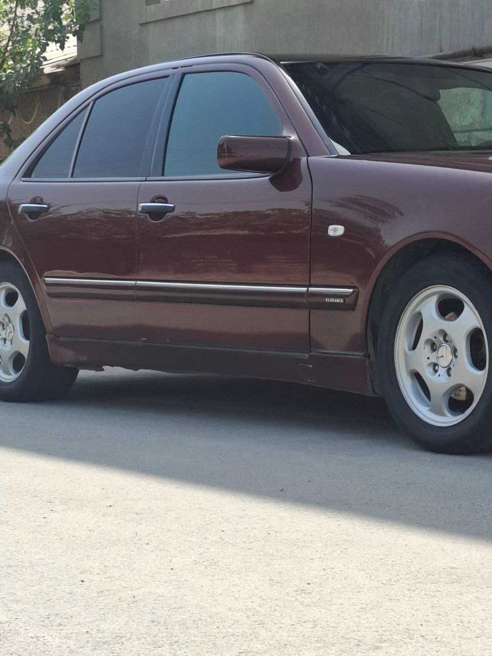 Mersades Benz w210 xolari yaxshi kelishtirib beramiz