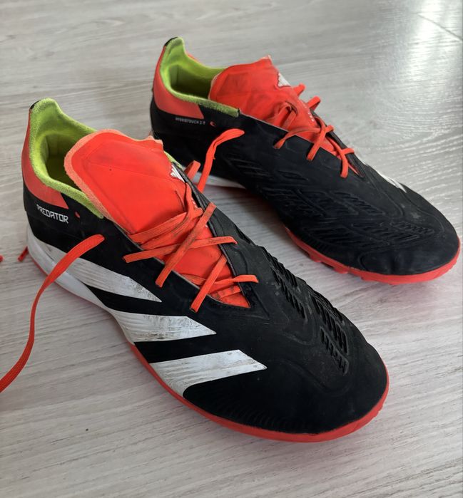 Футболни обувки Adidas