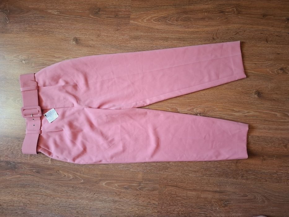 Pantaloni Zara noi -cu eticheta+ curea