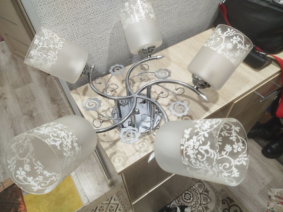 Люстра 5 рожковая