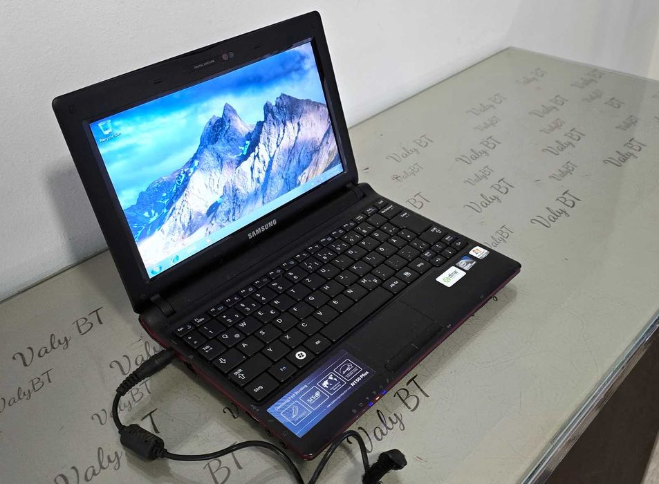Laptop mini core2 - Samsung N150 Plus - functional,instalat