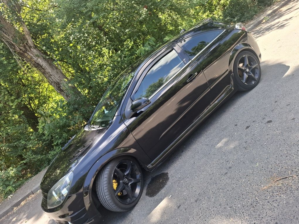 Vând Opel Astra h