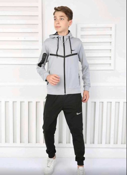 детски спортни екипи за момче