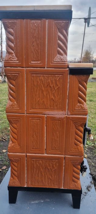 Soba de teracota de vanzare.