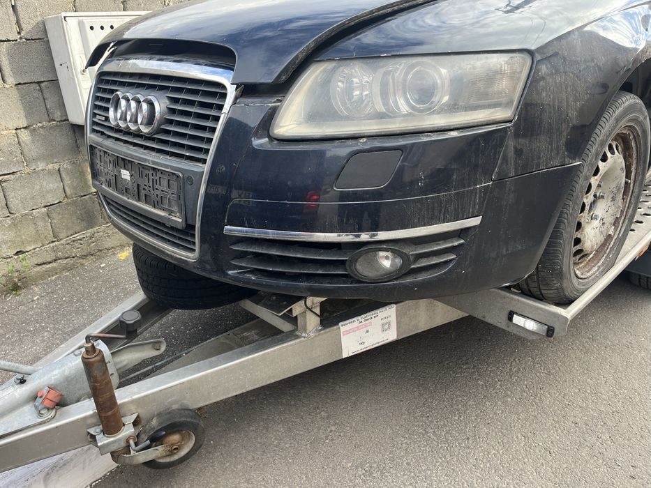 Bara fata Audi A6 C6 cu  spalatori de faruri 2005-2008