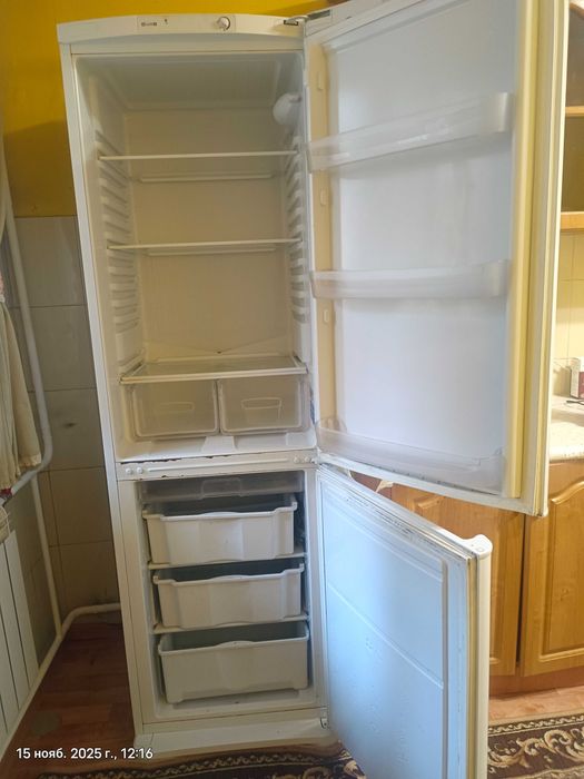 Продам холодильник