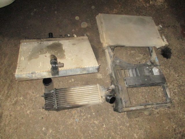 Radiator apa ac intercoler ventilator suport Peugeot 406 motor 2,0 HDI