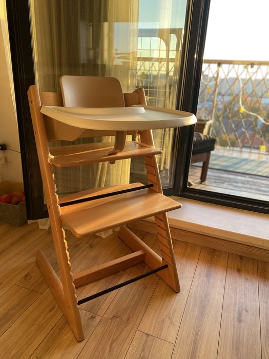 Scaun Stokke Tripp Trapp original – cu tavă, ham și 2 perne incluse